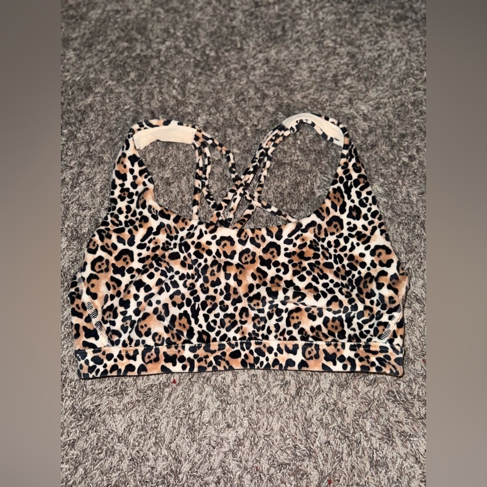 Victoria’s Secret Fuzzy Cheetah Print Cozy Bralette Size Medium